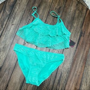 14/16 Flounce bikini set NWT